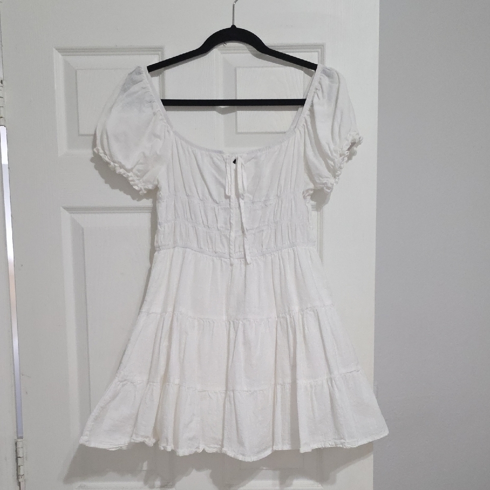 White Puff-sleved Babydoll Dress